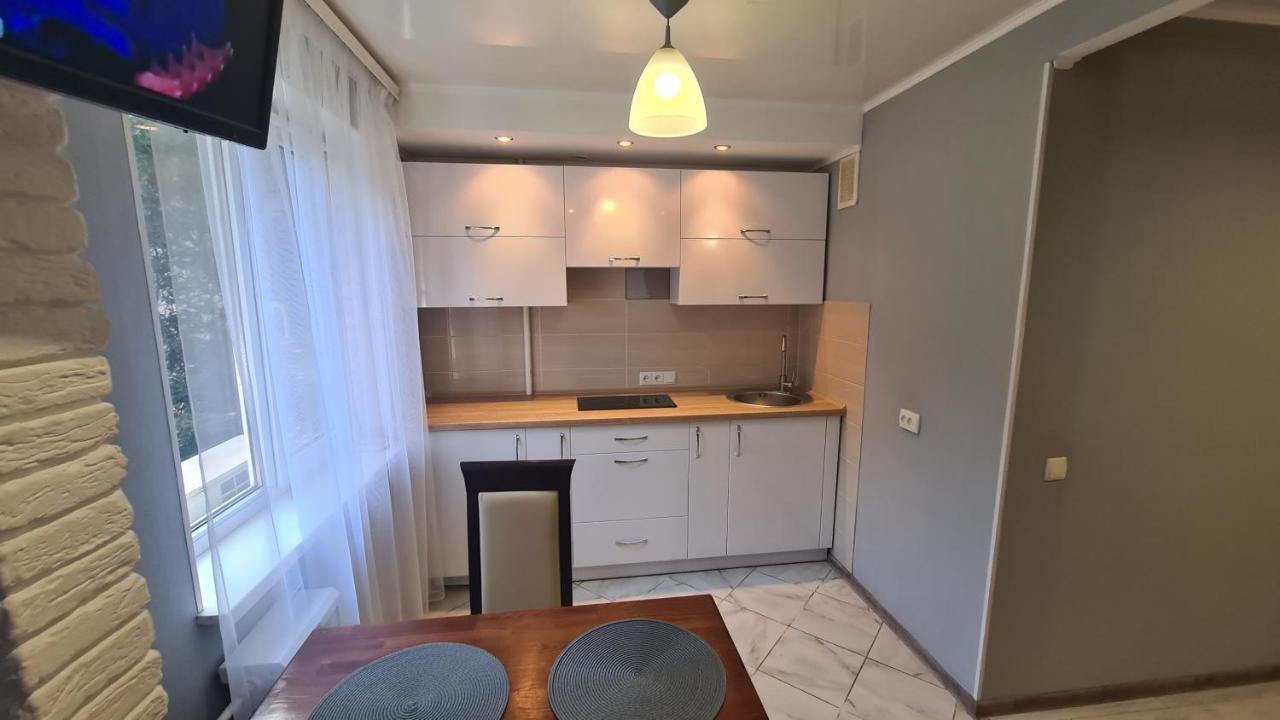 Apartaments On Vulytsia Heroiv Ato 32 크리보이 로그 외부 사진