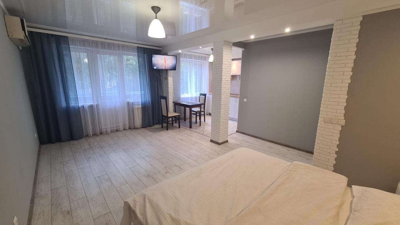 Apartaments On Vulytsia Heroiv Ato 32 크리보이 로그 외부 사진