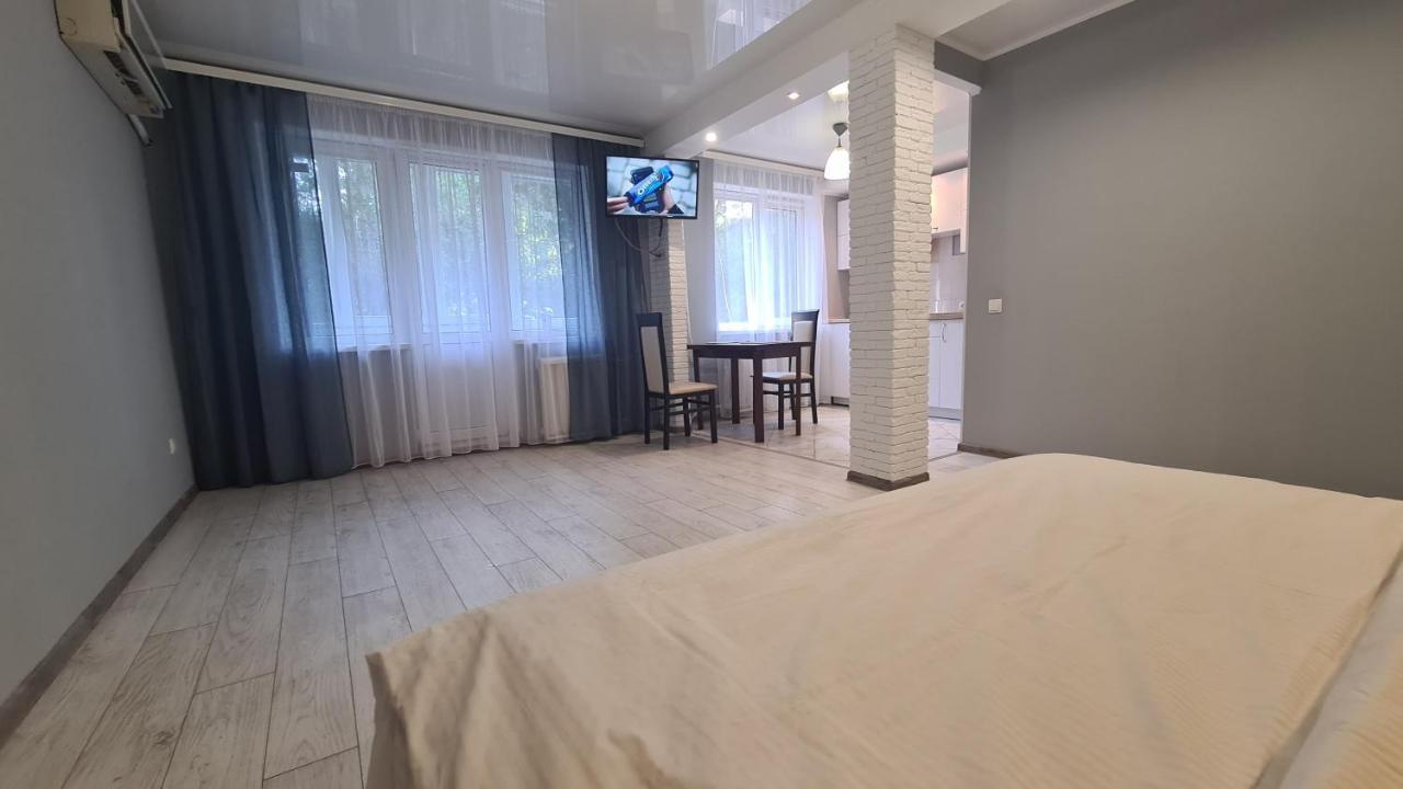 Apartaments On Vulytsia Heroiv Ato 32 크리보이 로그 외부 사진